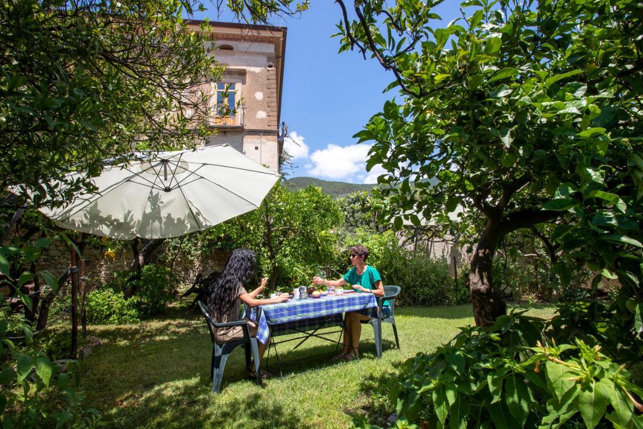 La Casa Sul Blu Albergo Diffuso Pisciotta Exteriör bild